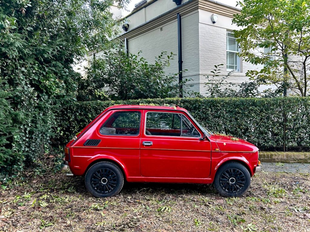 découvrez la fiat 500e, la citadine électrique iconique qui allie style contemporain et technologies écologiques. profitez d'une conduite moderne, d'une autonomie impressionnante et d'un design emblématique, tout en contribuant à un avenir plus durable.