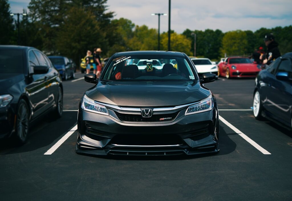 découvrez le honda cr-z, un coupé hybride alliant performance et économie d'énergie. avec son design élégant et ses caractéristiques innovantes, le cr-z offre une expérience de conduite dynamique tout en respectant l'environnement. explorez ses technologies avancées et son confort intérieur qui font de chaque trajet un plaisir.