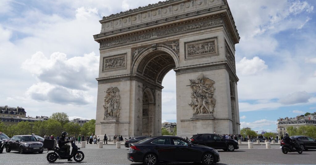 découvrez arch motorcycle, la marque américaine de motos haut de gamme conçues sur mesure, alliant performance, design unique et technologies innovantes pour une expérience de conduite exclusive.
