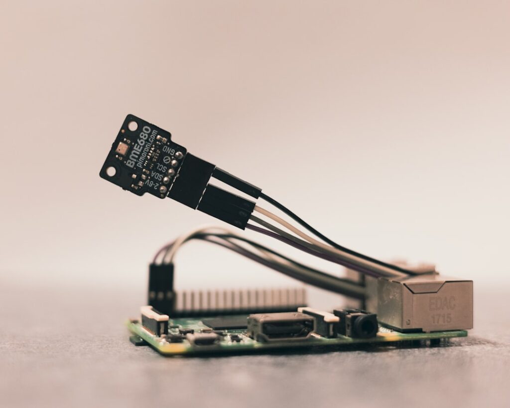découvrez le connecteur ccs combo, la solution standard pour la recharge rapide des véhicules électriques, compatible avec de nombreux modèles et stations de recharge en europe.