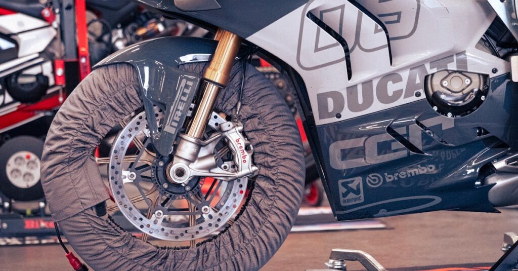 découvrez l'univers passionnant des motos ducati : des modèles emblématiques alliant performance, design italien et technologies innovantes. trouvez la ducati idéale pour vivre des sensations uniques sur la route ou sur circuit.