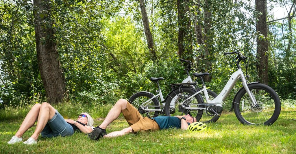 découvrez tout sur les vélos électriques : avantages, modèles, conseils d'achat et astuces pour profiter pleinement du vélo électrique en ville ou à la campagne.