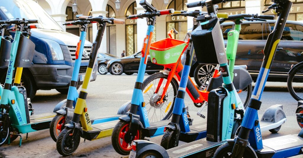 découvrez tout sur les trottinettes électriques : guide d'achat, conseils d'utilisation, avantages, sécurité et comparatifs pour choisir le modèle idéal adapté à vos besoins en mobilité urbaine.