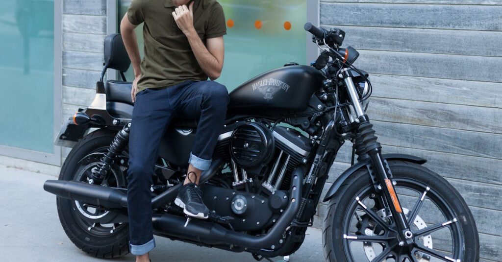 découvrez l'univers mythique de harley-davidson : motos légendaires, accessoires, actualités, conseils et passion pour les amateurs de liberté et de sensations fortes.