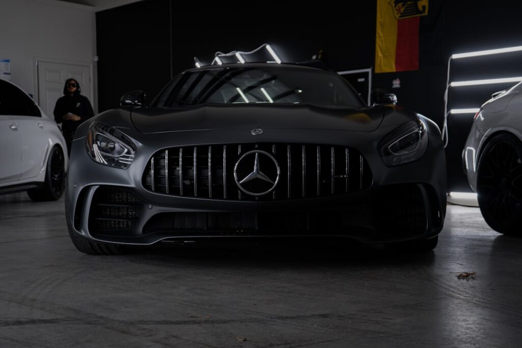 découvrez la mercedes-amg gt xx : une sportive d’exception alliant puissance, design élégant et technologie de pointe. performances de haut niveau et sensations garanties au volant de ce modèle emblématique.