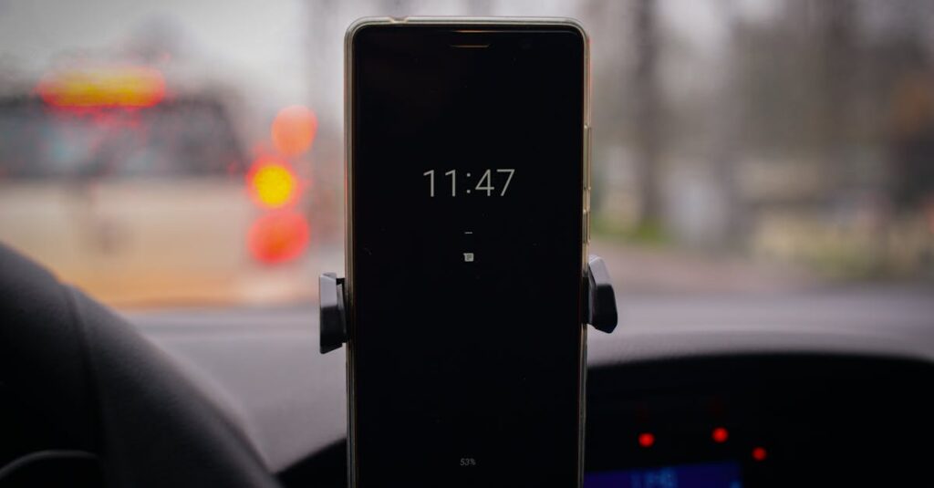 découvrez notre sélection de supports pour téléphone, idéals pour la voiture, le vélo ou le bureau. gardez votre smartphone accessible et sécurisé en toute circonstance.