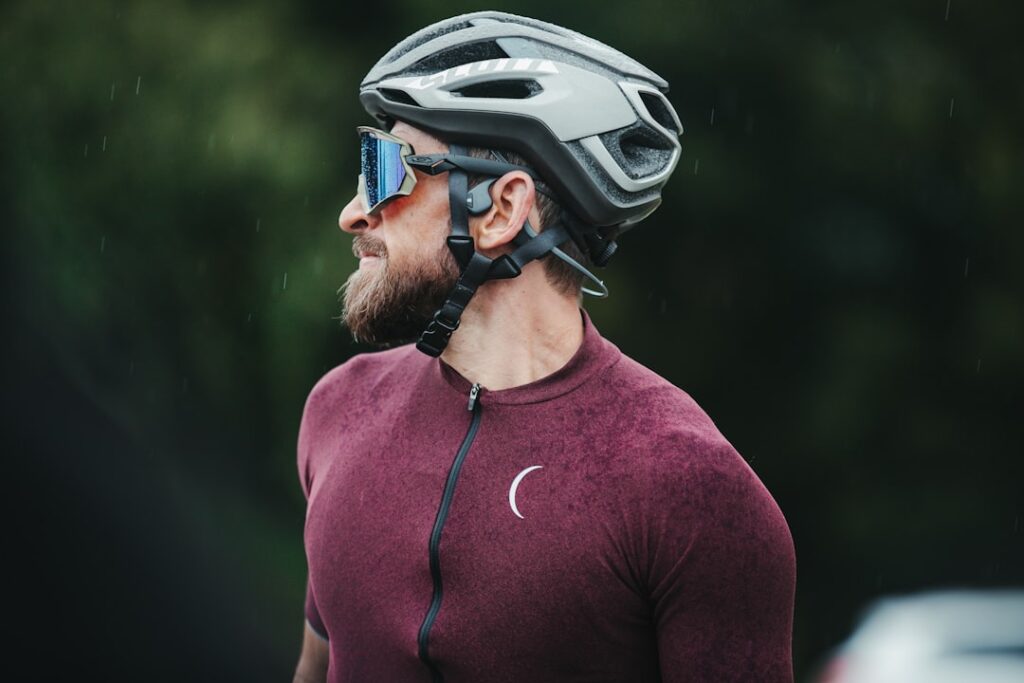 découvrez notre sélection de casques de vélo alliant sécurité, confort et design moderne. protégez-vous lors de vos balades à vélo grâce à des casques adaptés à tous les cyclistes. livraison rapide et conseils d'experts.