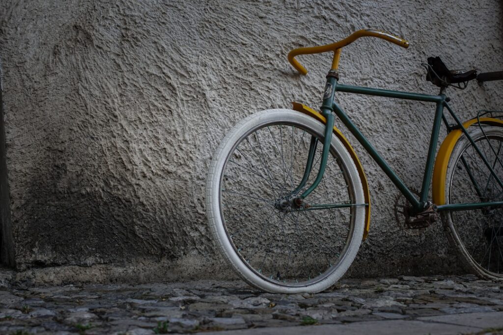 protégez efficacement votre vélo avec un cadenas de qualité. découvrez nos meilleurs conseils et modèles de bicycle lock pour assurer la sécurité de votre deux-roues au quotidien.