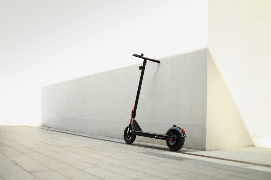 découvrez tout sur les trottinettes électriques : comparatifs, avis, conseils d’achat et guides pour choisir le modèle adapté à vos besoins de mobilité urbaine. profitez d’une solution pratique, écologique et moderne dès maintenant !