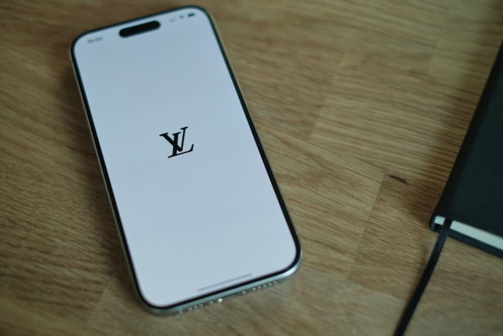 découvrez le xiaomi yu7, un smartphone innovant alliant performance, design élégant et technologies de pointe. profitez d'une expérience mobile exceptionnelle à un prix abordable.