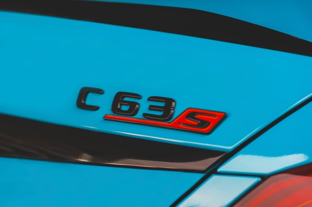 découvrez le xpeng g6, le suv électrique innovant alliant design moderne, performances avancées et technologies de pointe. profitez d'une autonomie étendue et d'un confort exceptionnel pour toutes vos aventures urbaines et routières.