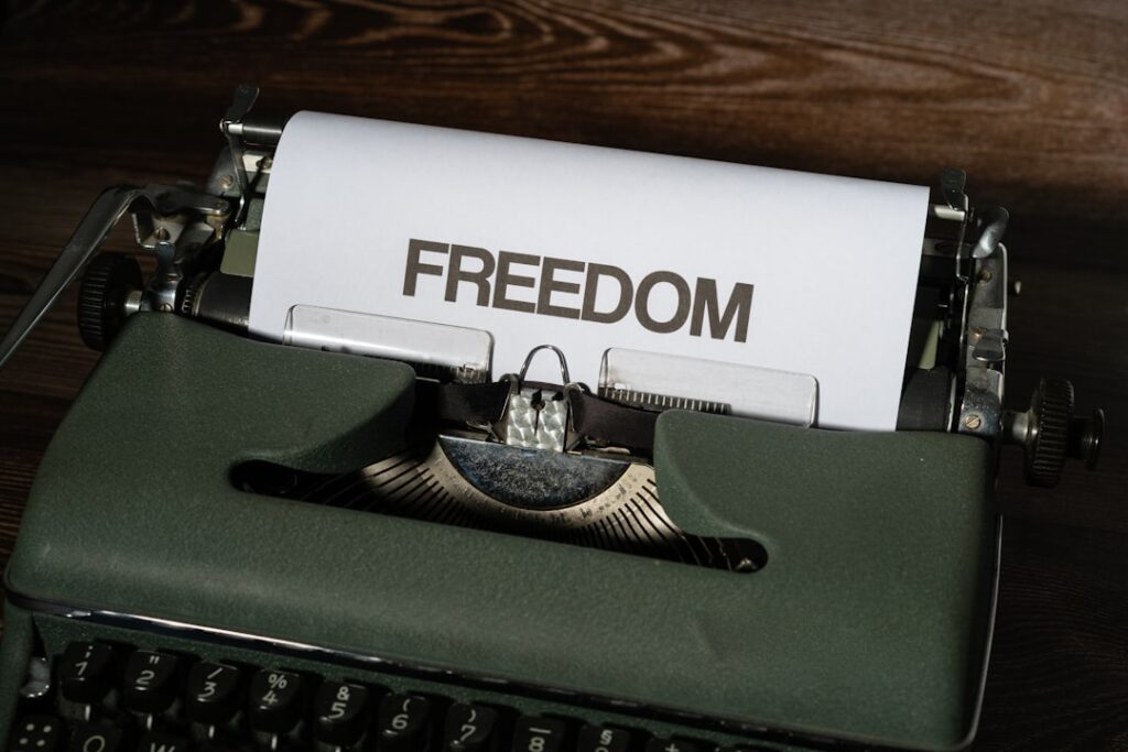 découvrez le concept d'autonomie, ses enjeux et ses bénéfices dans la vie personnelle et professionnelle. apprenez à cultiver l'autonomie pour plus de liberté et de responsabilité au quotidien.