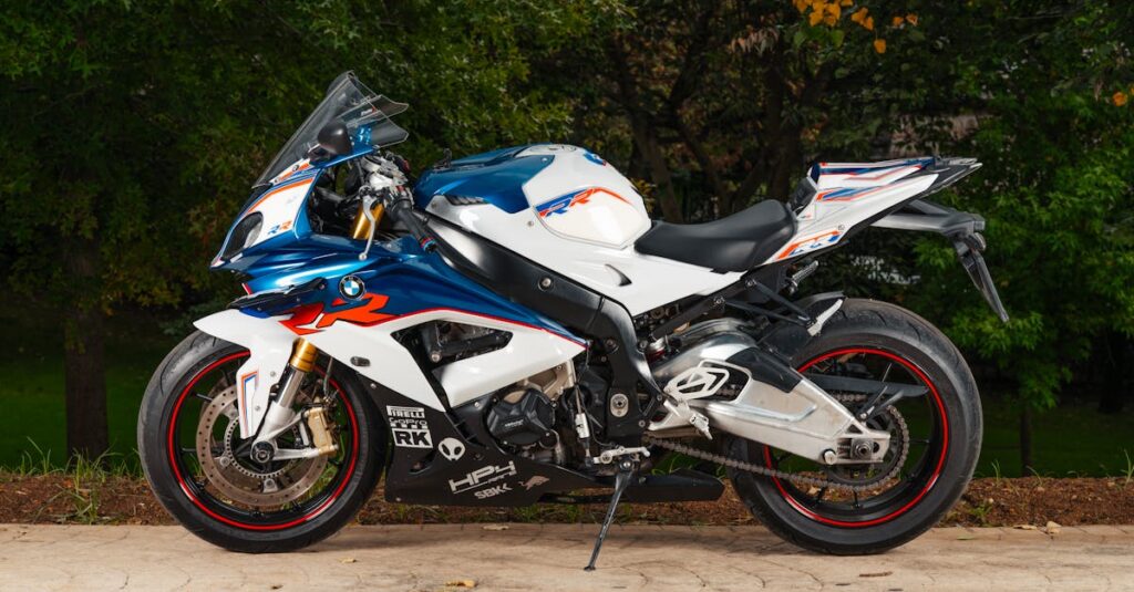 découvrez la bmw f 450 gs : moto puissante et agile conçue pour l’aventure, la route et le tout-terrain. profitez de ses performances, de son design moderne et de la technologie bmw pour vivre des expériences inoubliables.