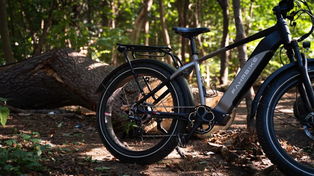 découvrez notre sélection de vélos électriques : performance, autonomie et confort pour tous vos déplacements urbains ou balades nature. comparez les modèles et trouvez le vélo électrique idéal !