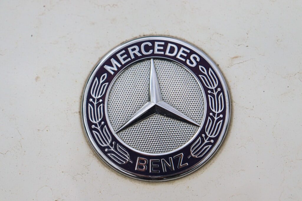 découvrez la mercedes cla électrique : design élégant, innovations technologiques et performances zéro émission pour une conduite moderne et responsable.