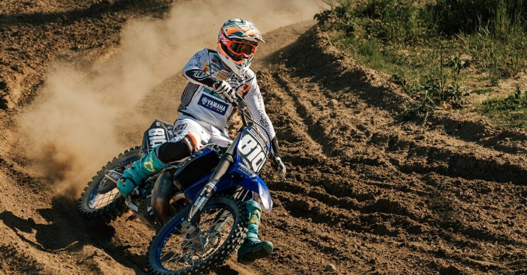 découverte approfondie de la suzuki sv 650 x découvrez la suzuki sv650x : un roadster néo-rétro performant, au style café racer, offrant un moteur v-twin puissant et une expérience de conduite dynamique. idéale pour les amateurs de sensations et de design unique.