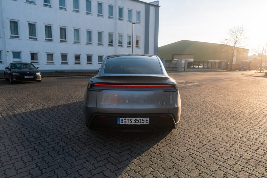 découvrez notre suv électrique alliant performance, autonomie et respect de l'environnement pour une conduite moderne et écologique.
