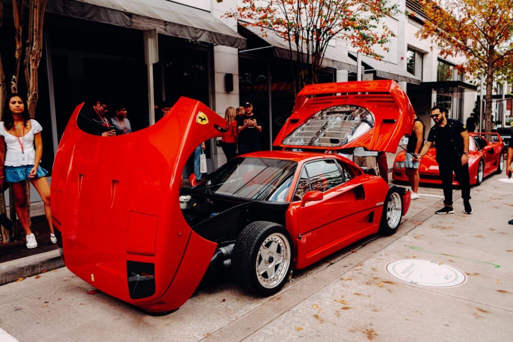 la ferrari sf90 stradale : une fusion parfaite entre performance et technologie découvrez la ferrari sf90 stradale, une supercar hybride alliant puissance exceptionnelle, technologie de pointe et design italien emblématique pour une performance inégalée.