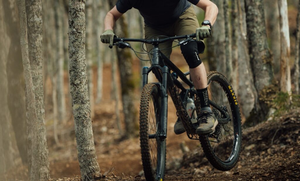 Le VTT abordable de Canyon se diversifie avec des performances améliorées au Grand Canyon découvrez notre sélection de vtt : performance, robustesse et plaisir garanti pour vos aventures en montagne.