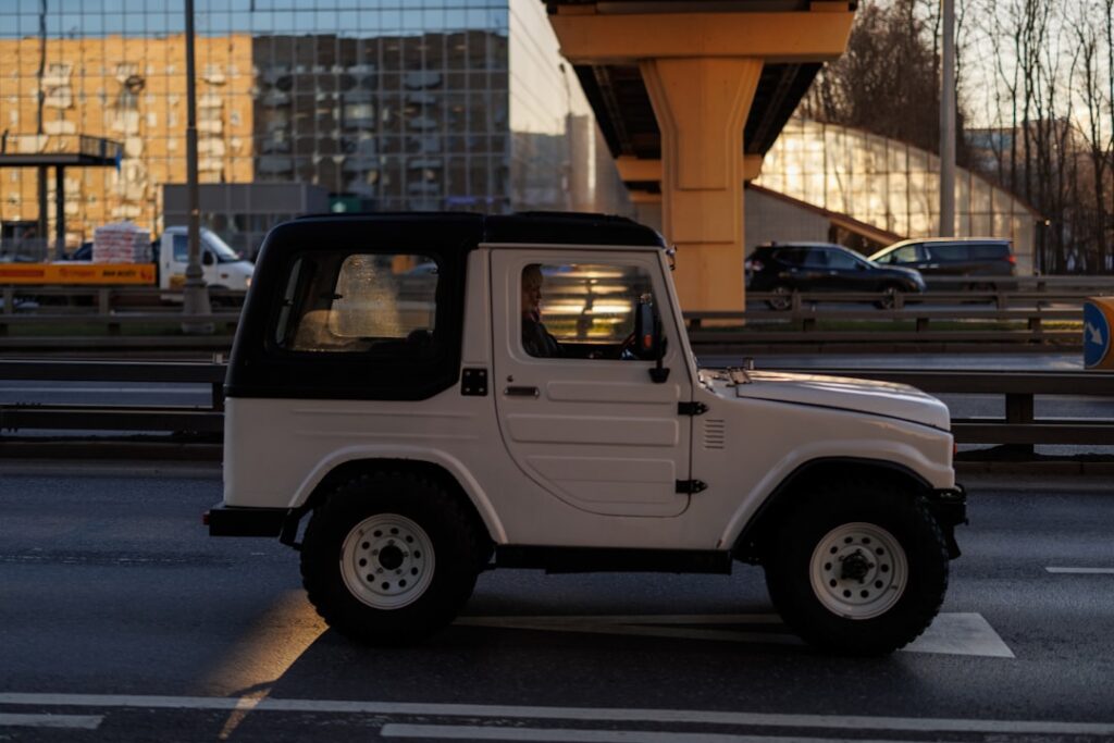 Découvrez la jeep hybride rechargeable : tout sur le prix, les performances, l’autonomie et la consommation découvrez le jeep hybride rechargeable alliant puissance, performance et efficacité énergétique pour une conduite moderne et écologique.