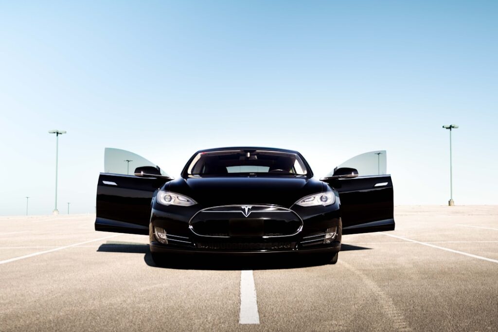 découvrez le test de vitesse de la tesla model s plaid sur l'autoroute autobahn, une démonstration impressionnante de performance électrique et de puissance exceptionnelle.