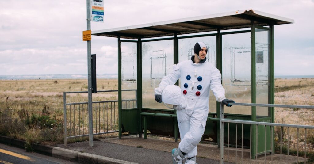 découvrez les 10 casques les plus insolites et surprenants découvrez notre sélection de casques inhabituels alliant originalité, sécurité et style pour une protection unique et audacieuse.